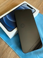 iPhone 12 , fekete, 64 GB, nagyon j� �llapotban elad�